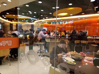 呷哺呷哺石家莊勒泰家樂福分店的餐飲管理實踐